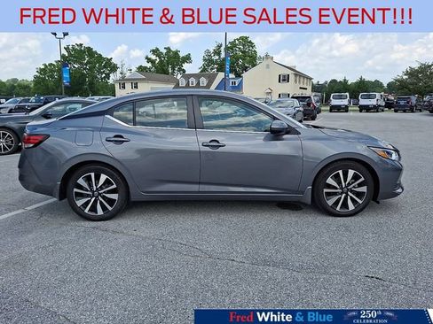 Used 2023 Nissan Sentra SV w/ SV Premium Package FWD image 12