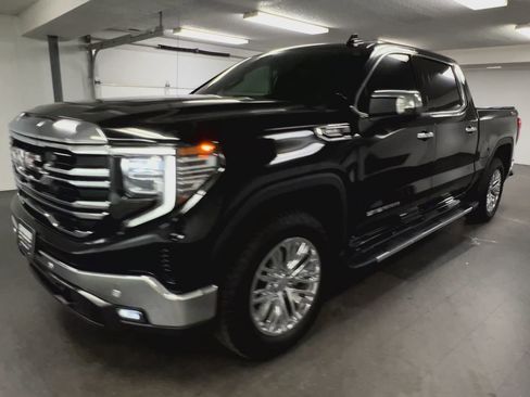 Used 2024 GMC Sierra 1500 SLT w/ SLT Premium Plus Package image 42