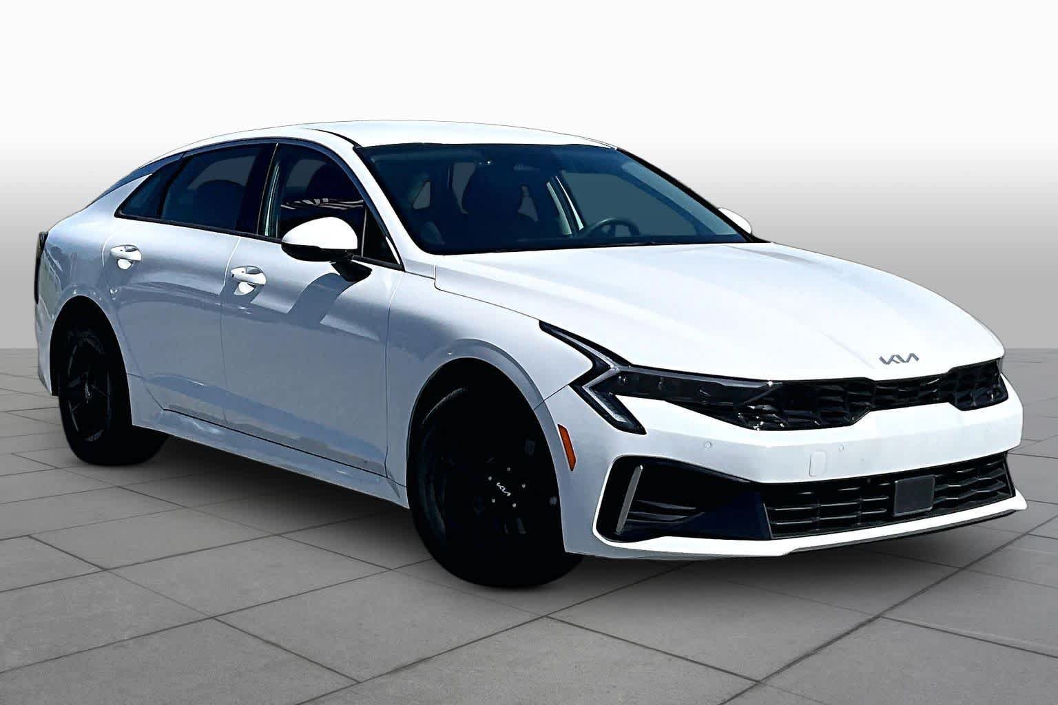Used 2025 Kia K5 LXS FWD image 3