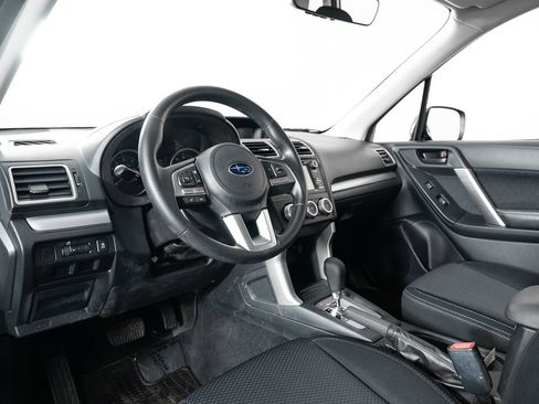 Used 2018 Subaru Forester 2.5i w/ Alloy Wheel Package image 12