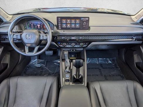 Used 2024 Honda Accord Touring image 18