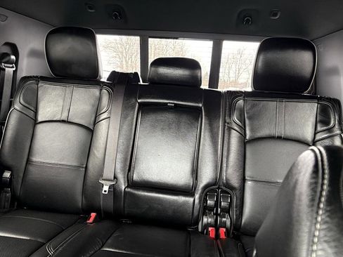 Used 2023 RAM 3500 Limited image 11