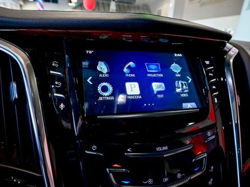 Used 2016 Cadillac Escalade Luxury AWD/4WD image 39