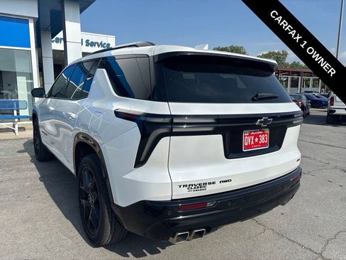 Used 2024 Chevrolet Traverse RS w/ LPO, Floor Liner Package AWD/4WD image 5