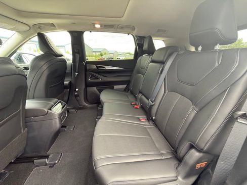 Certified 2026 INFINITI QX60 Luxe w/ Cargo Package AWD/4WD image 14