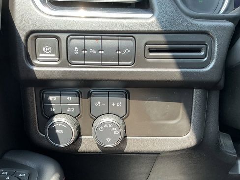 Used 2021 Chevrolet Suburban RST w/ Rear Media and Nav Package image 55