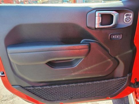 Used 2022 Jeep Wrangler Unlimited Sport image 18