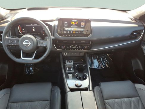Certified 2023 Nissan Rogue Platinum w/ Platinum Premium Package AWD/4WD image 12