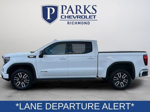 Used 2023 GMC Sierra 1500 AT4 w/ AT4 Premium Package AWD/4WD image 4