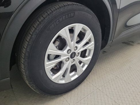 Used 2023 Ford Escape Active w/ Tech Pack #2 FWD image 31