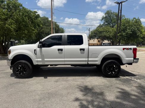 Used 2019 Ford F250 XL w/ Power Equipment Group AWD/4WD image 8
