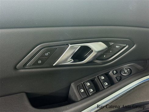 Used 2025 BMW 330i xDrive Sedan w/ Premium Package image 18