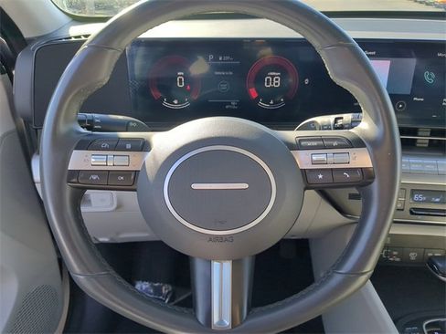 Used 2024 Hyundai Kona SEL image 29