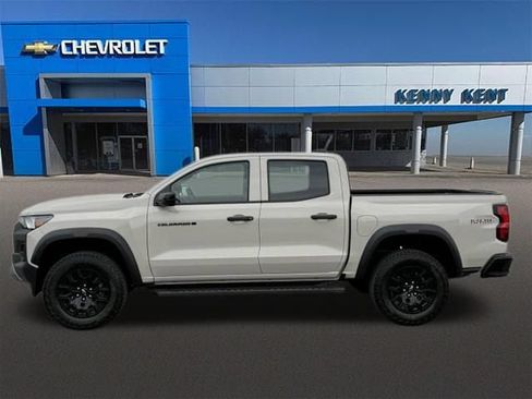 Used 2026 Chevrolet Colorado Trail Boss AWD/4WD image 31