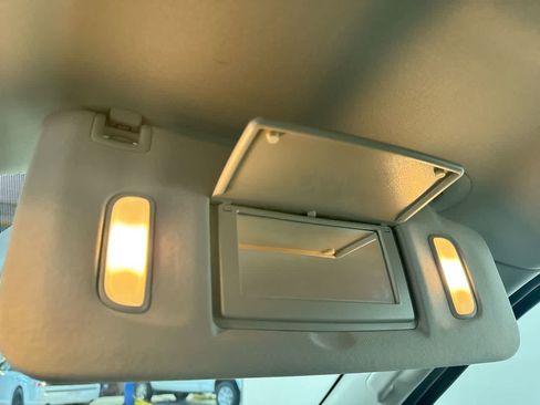 Used 2012 Chevrolet Traverse LTZ image 30