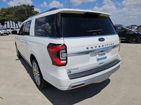 Used 2023 Ford Expedition Max Platinum RWD image 5