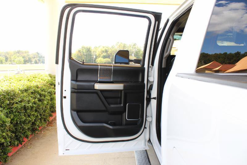 Used 2021 Ford F250 Lariat w/ Lariat Ultimate Package AWD/4WD image 29