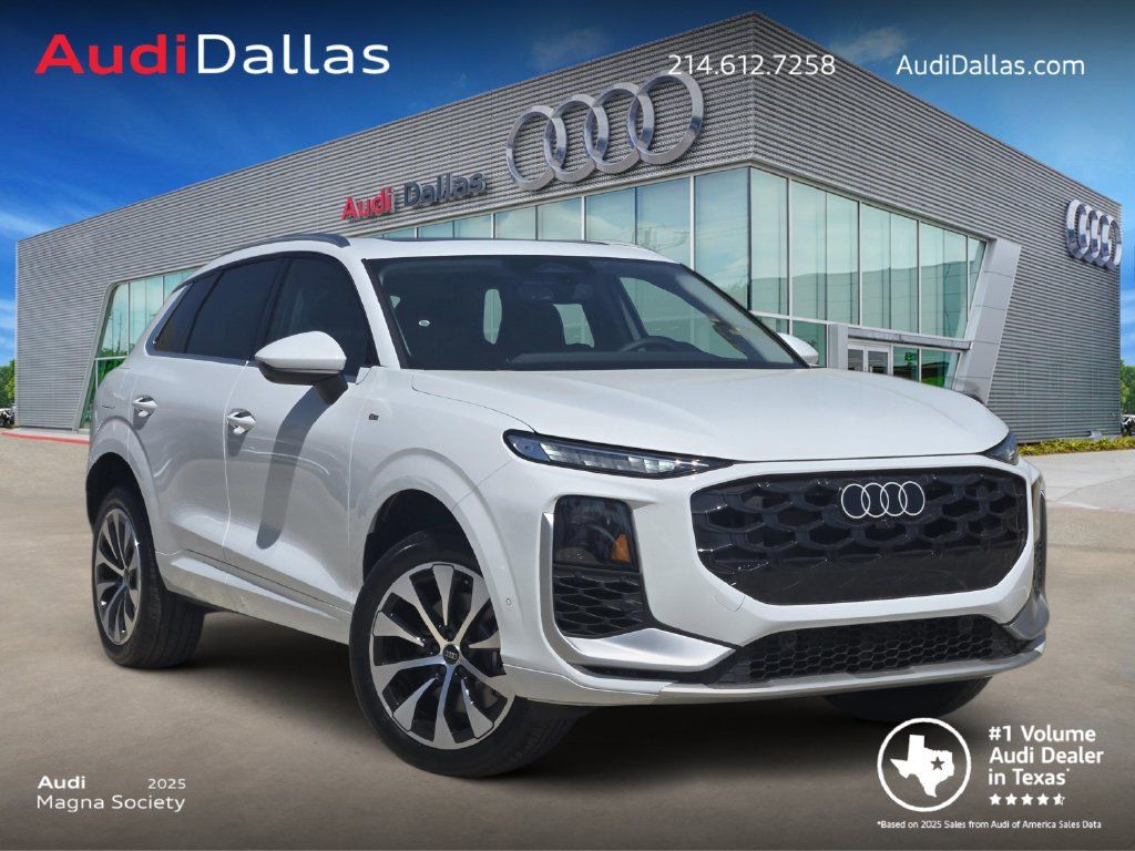 Used 2026 Audi Q3 quattro 2.0T AWD/4WD image 1