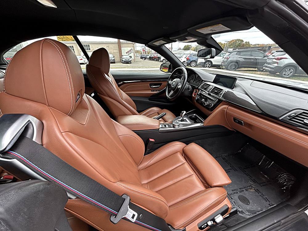 Used 2020 BMW M4 Convertible w/ Competition Package RWD image 5