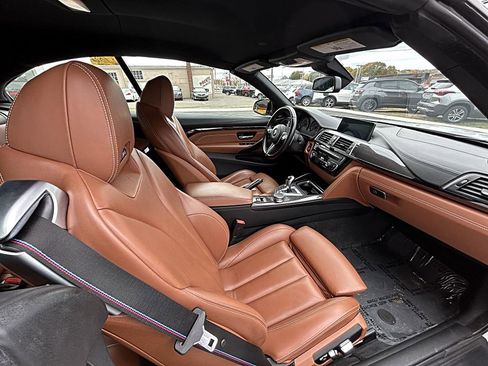 Used 2020 BMW M4 Convertible w/ Competition Package image 5