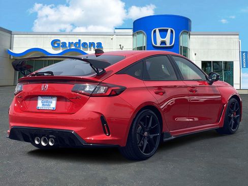 Used 2026 Honda Civic Type R image 6