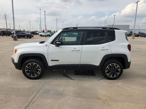 Used 2023 Jeep Renegade Trailhawk image 8
