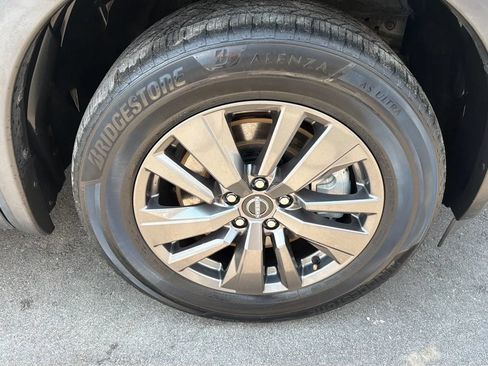 Used 2022 Nissan Pathfinder S FWD image 25