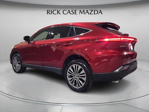 Used 2023 Toyota Venza Limited image 8