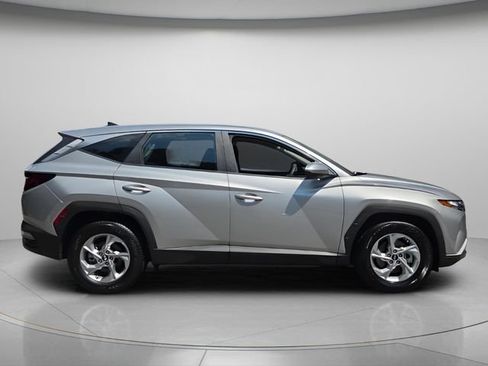 Used 2024 Hyundai Tucson SE FWD image 8