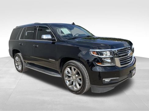 Used 2019 Chevrolet Tahoe Premier RWD image 3