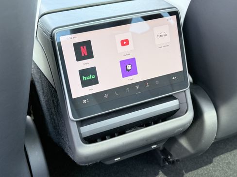 Used 2025 Tesla Model 3 Long Range AWD/4WD image 49