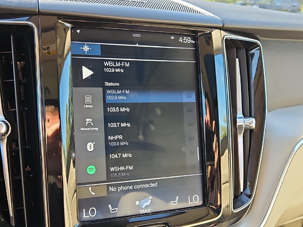 Used 2019 Volvo XC60 T6 Momentum w/ Multimedia Package AWD/4WD image 30
