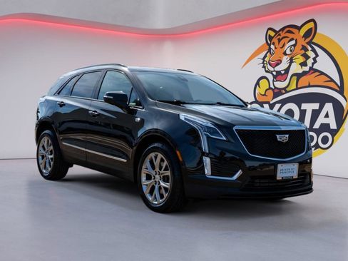 Used 2021 Cadillac XT5 Sportv w/ LPO, Floor Liner Package image 3