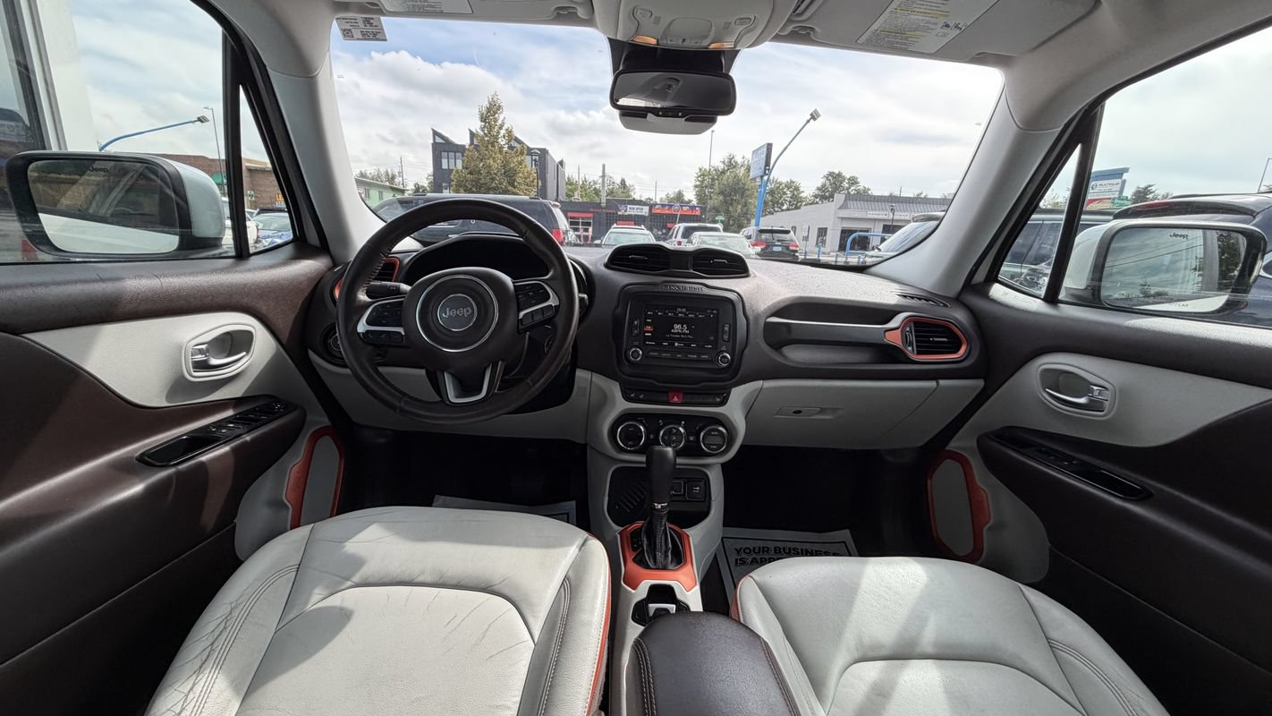 Used 2015 Jeep Renegade Limited w/ Safety & Security Group I FWD image 10