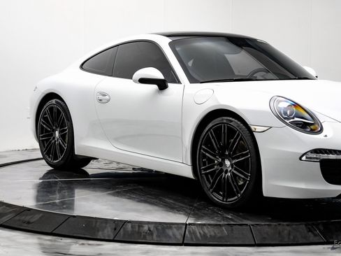 Used 2015 Porsche 911 Carrera image 22
