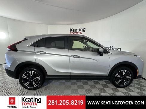 Used 2024 Mitsubishi Eclipse Cross SE image 3