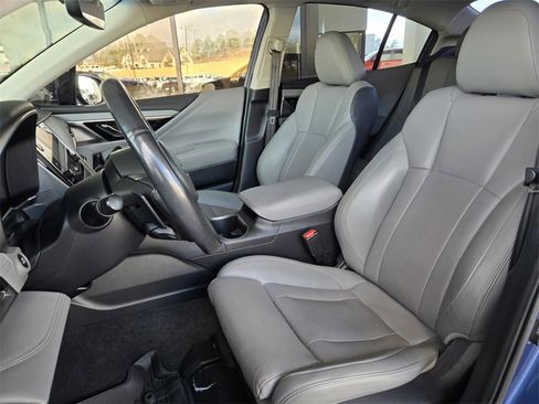 Used 2022 Subaru Legacy Limited image 9