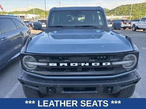 Used 2023 Ford Bronco Outer Banks w/ Sasquatch Package AWD/4WD image 3