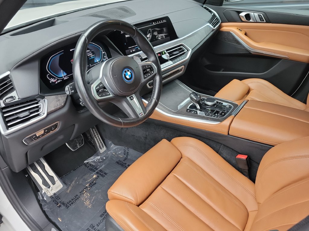 Used 2022 BMW X5 xDrive45e w/ M Sport Package AWD/4WD image 4