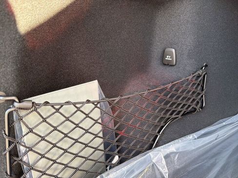 New 2026 Volvo XC60 B5 Ultra w/ Climate Package image 24