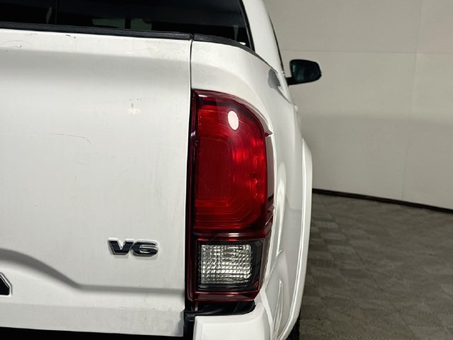 Used 2023 Toyota Tacoma SR5 w/ Technology Package RWD image 33