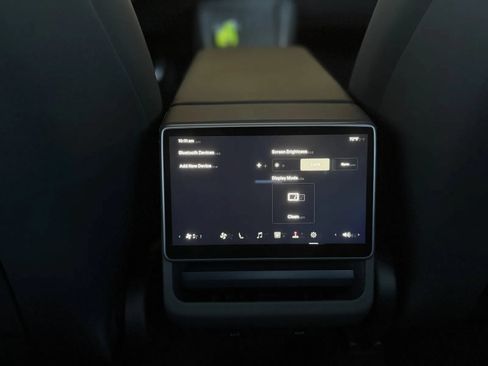 Used 2026 Tesla Model Y Long Range AWD/4WD image 29