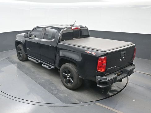 Used 2017 Chevrolet Colorado LT w/ Midnight Edition image 19