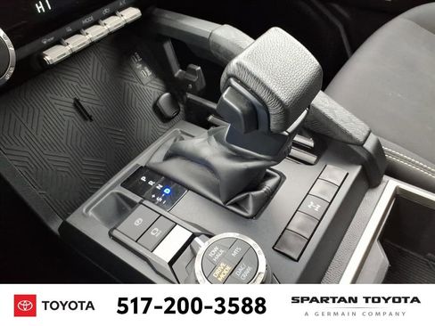 Used 2024 Toyota Tacoma TRD Off-Road image 22