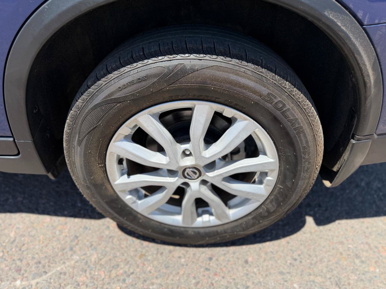 Used 2019 Nissan Rogue SV AWD/4WD image 9