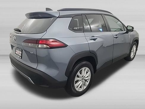 Used 2026 Toyota Corolla Cross LE FWD image 4