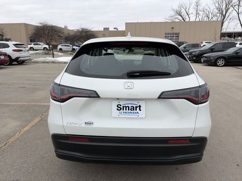 Certified 2023 Honda HR-V LX image 6