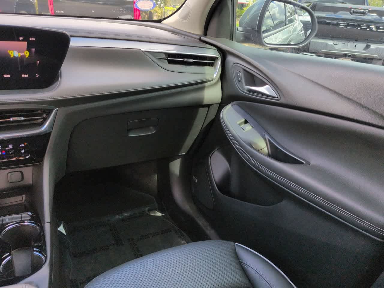 Used 2024 Buick Encore GX Avenir w/ Avenir Technology Package FWD image 16