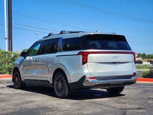 New 2026 Kia Carnival SX FWD image 6