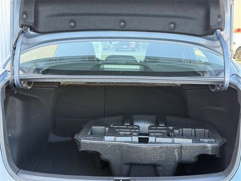 Used 2024 Toyota Corolla LE image 31